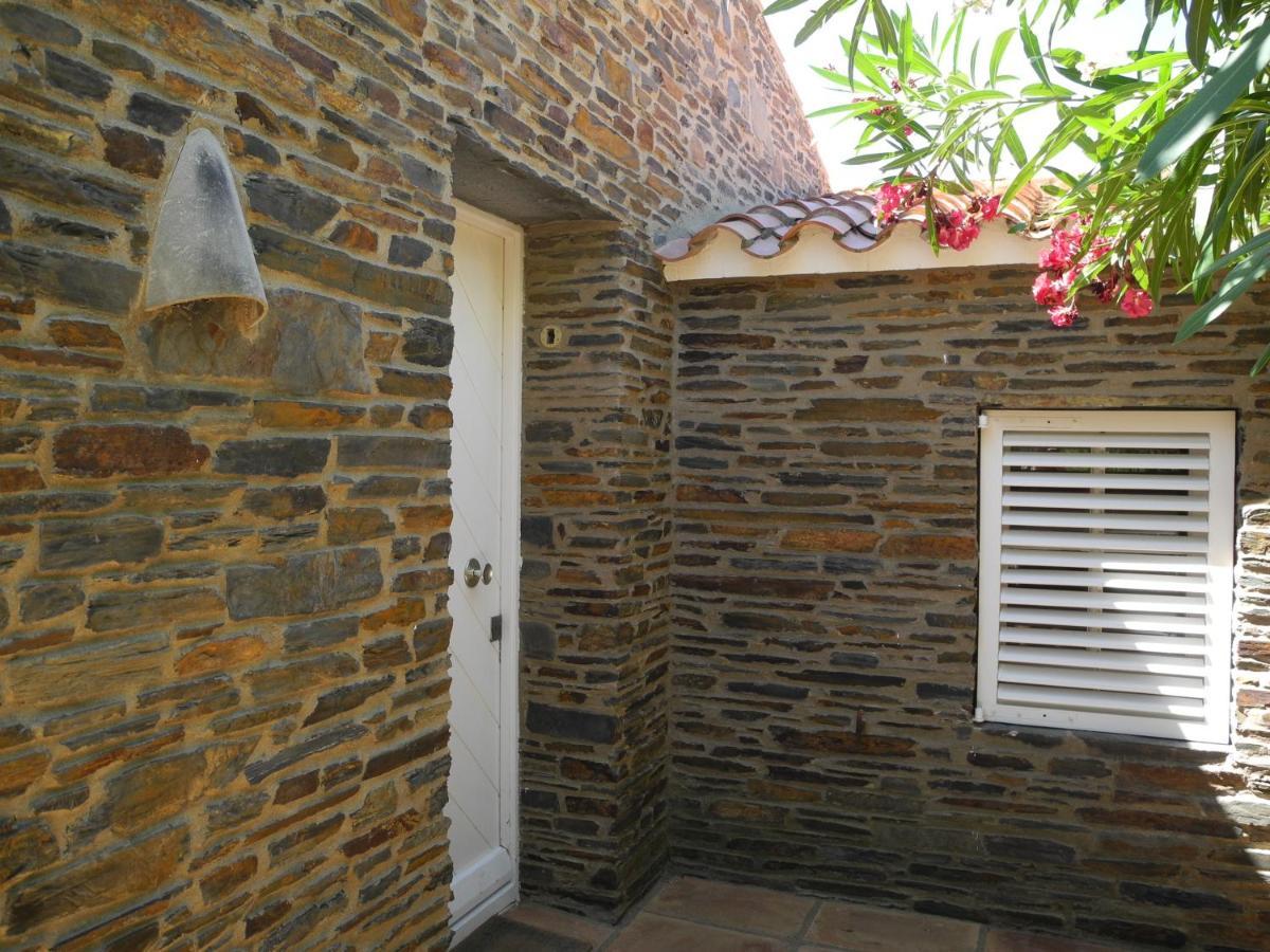 Tranquilos Estudios Cerca De La Playa Cadaques Ngoại thất bức ảnh