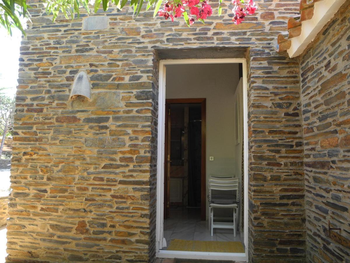 Tranquilos Estudios Cerca De La Playa Cadaques Ngoại thất bức ảnh